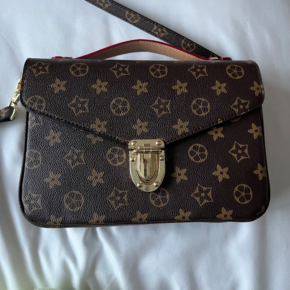 💘 Checkered Crossbody Bag